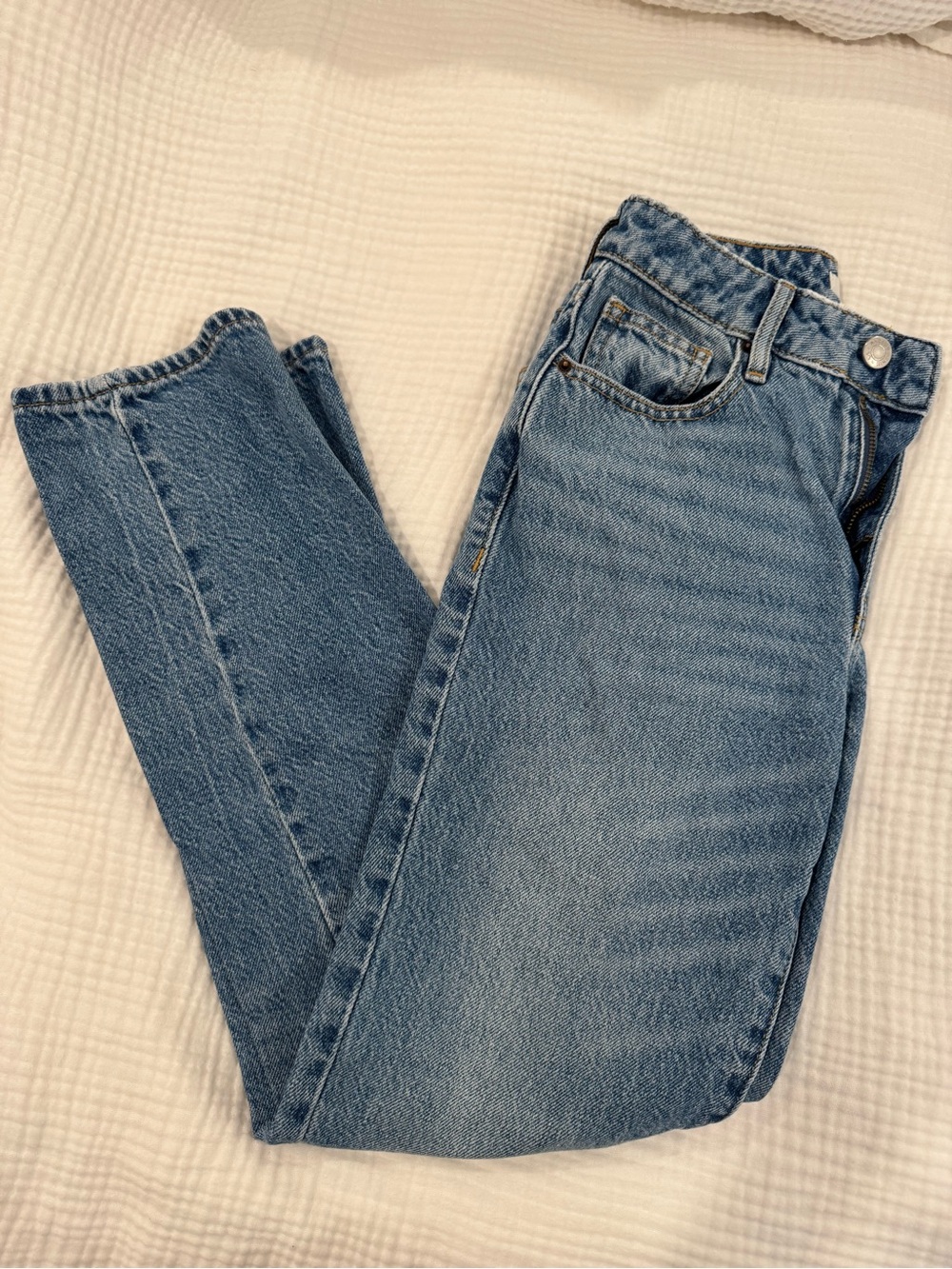 PacSun Medium Blue Wash Mom Jeans